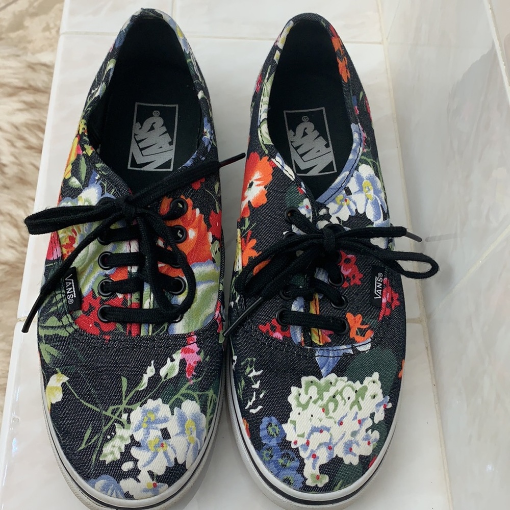 Floral Vans